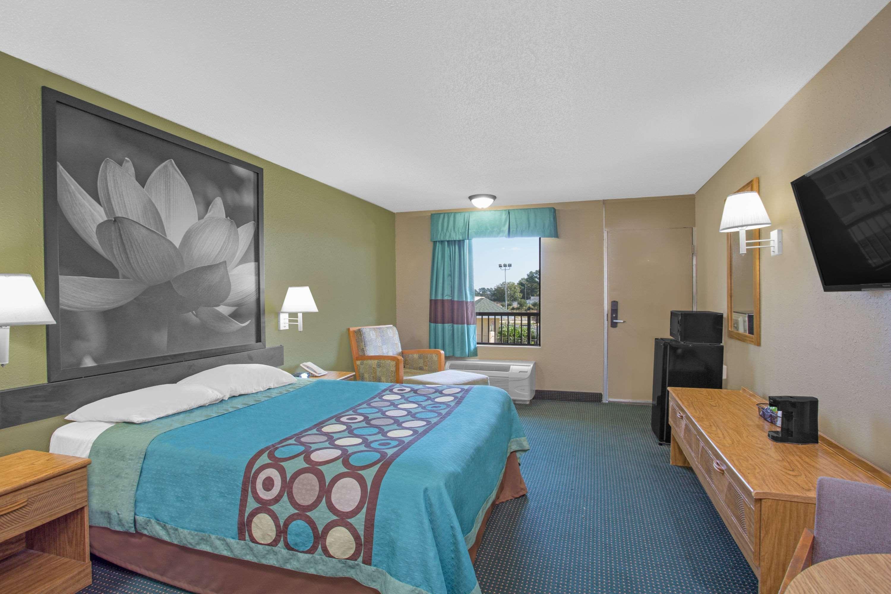 Super 8 By Wyndham Dunn Motel Exterior photo